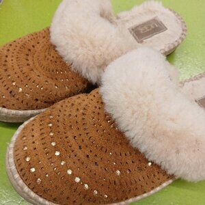 UGG Aira Sunshine Perforated Slipper